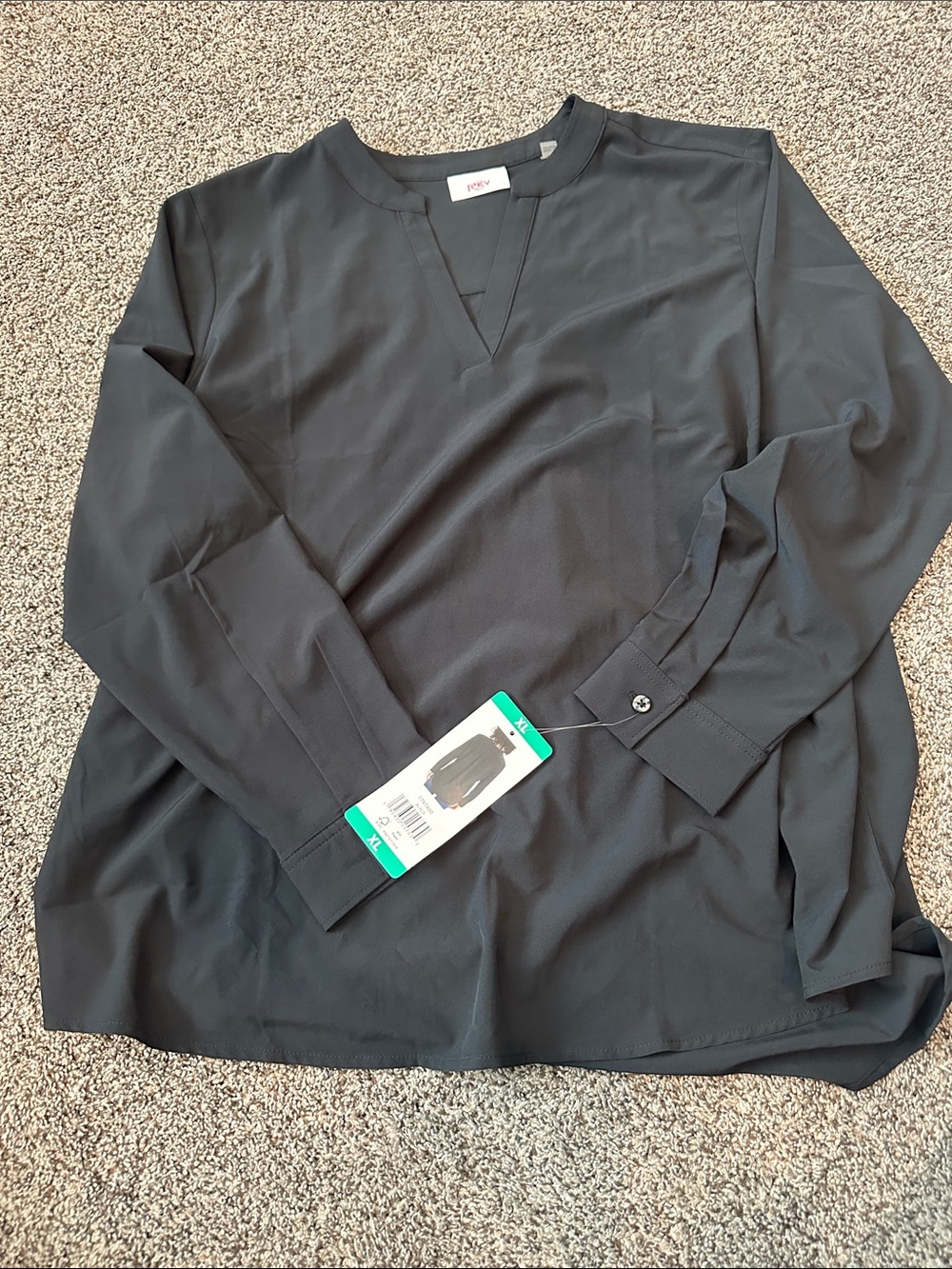 NWT Rev Black Blouse. Size XL
